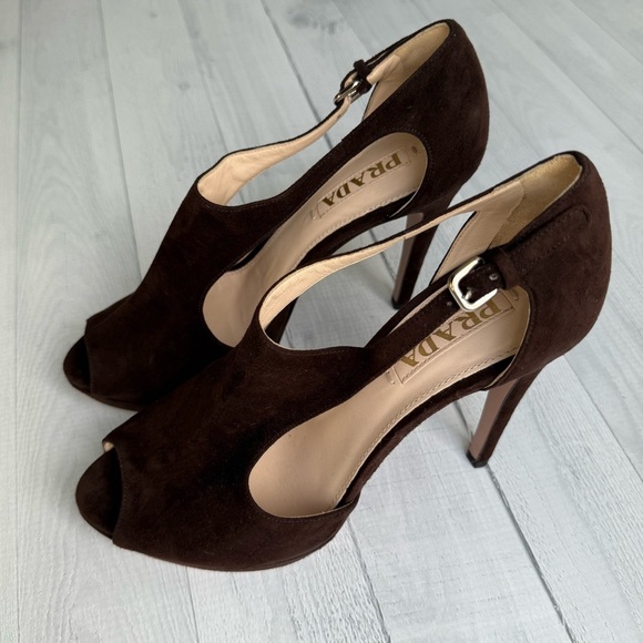 Prada Brown Suede Cut Out Heels Size 39.5/9.5 - Picture 4 of 9
